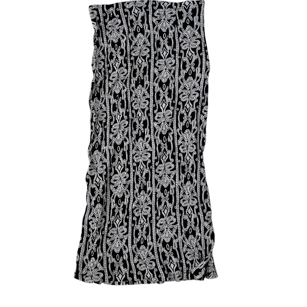 Black and white midi skirt